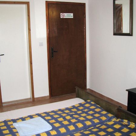 Guest House Familia Samovodene Extérieur photo