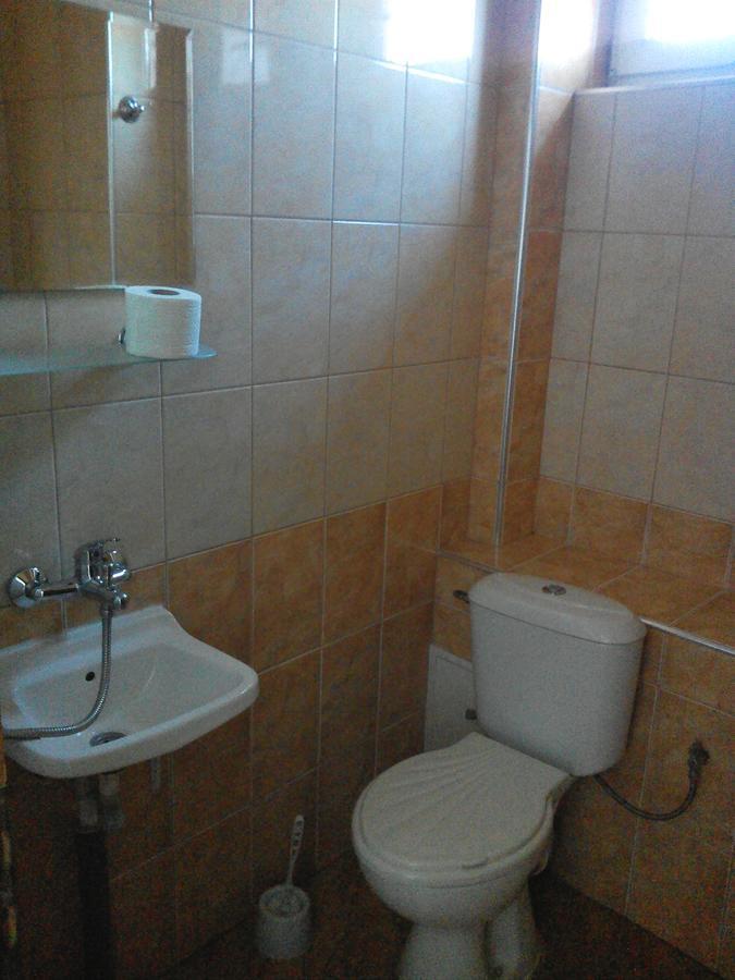 Guest House Familia Samovodene Extérieur photo